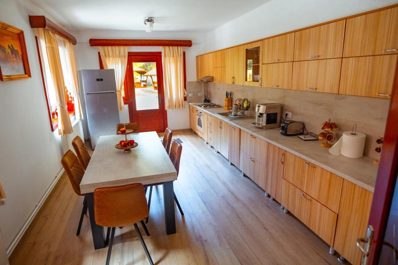 Casa Cheile Dambovicioarei - Cabana 2 Dîmbovicioara Eksteriør bilde